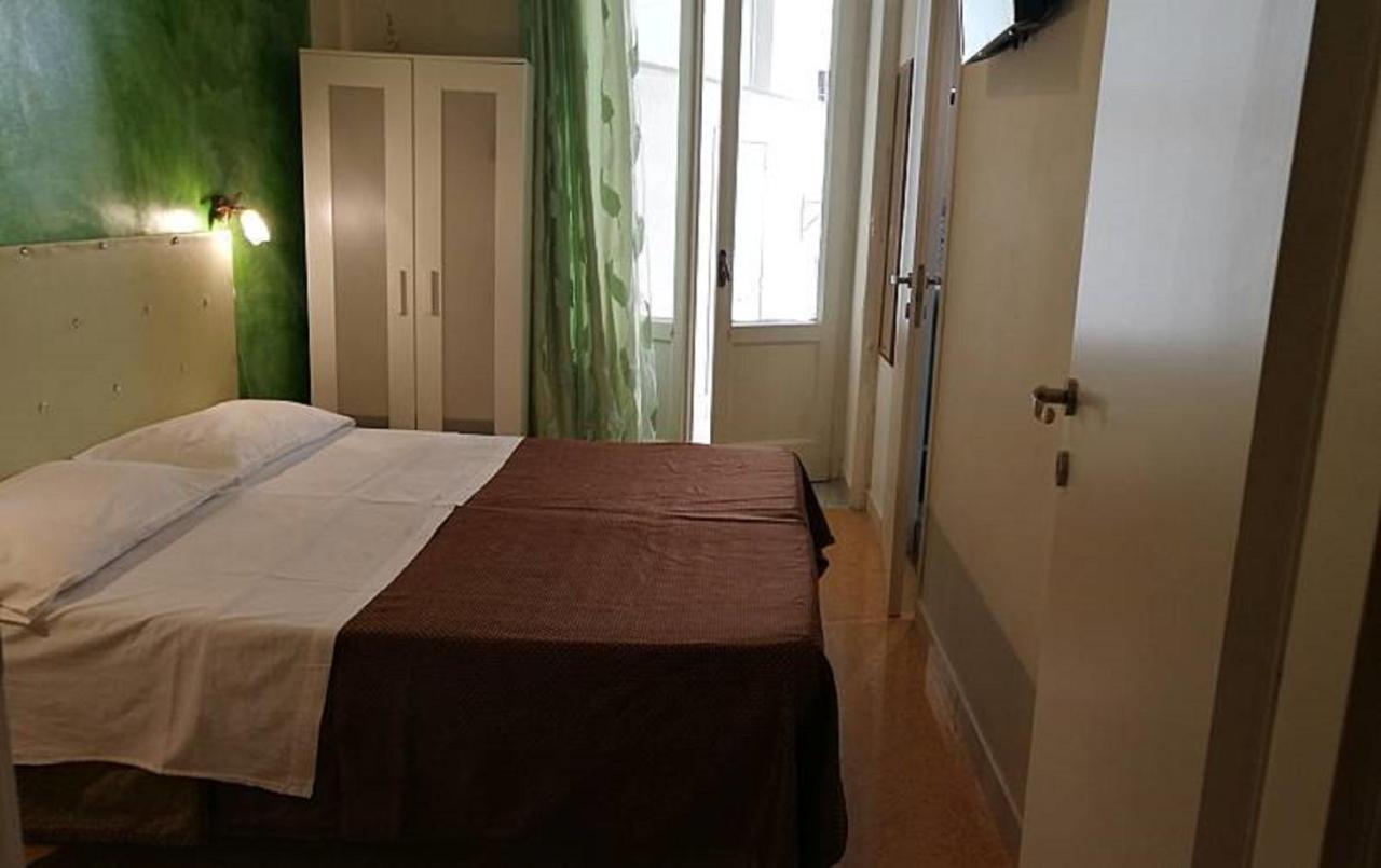 Antichi Riverberi In Station Salerno Pokoj fotografie